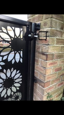 High quality hinges used on our Metal Side Gates