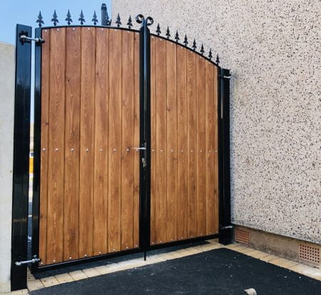 Large Double hinged composite lined side gate with brown wood effect