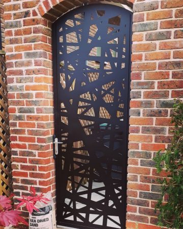 Layered Lines Design on black Metal Side Gate