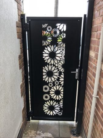 Narrow Floral Fusion Designed Metal Side Gate