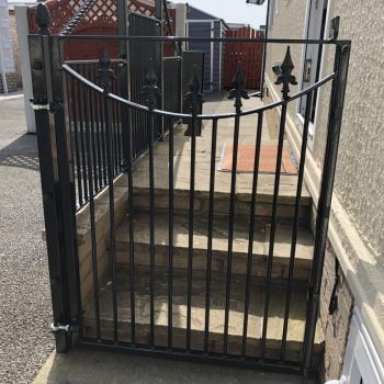 Traditional Metal Side Gate